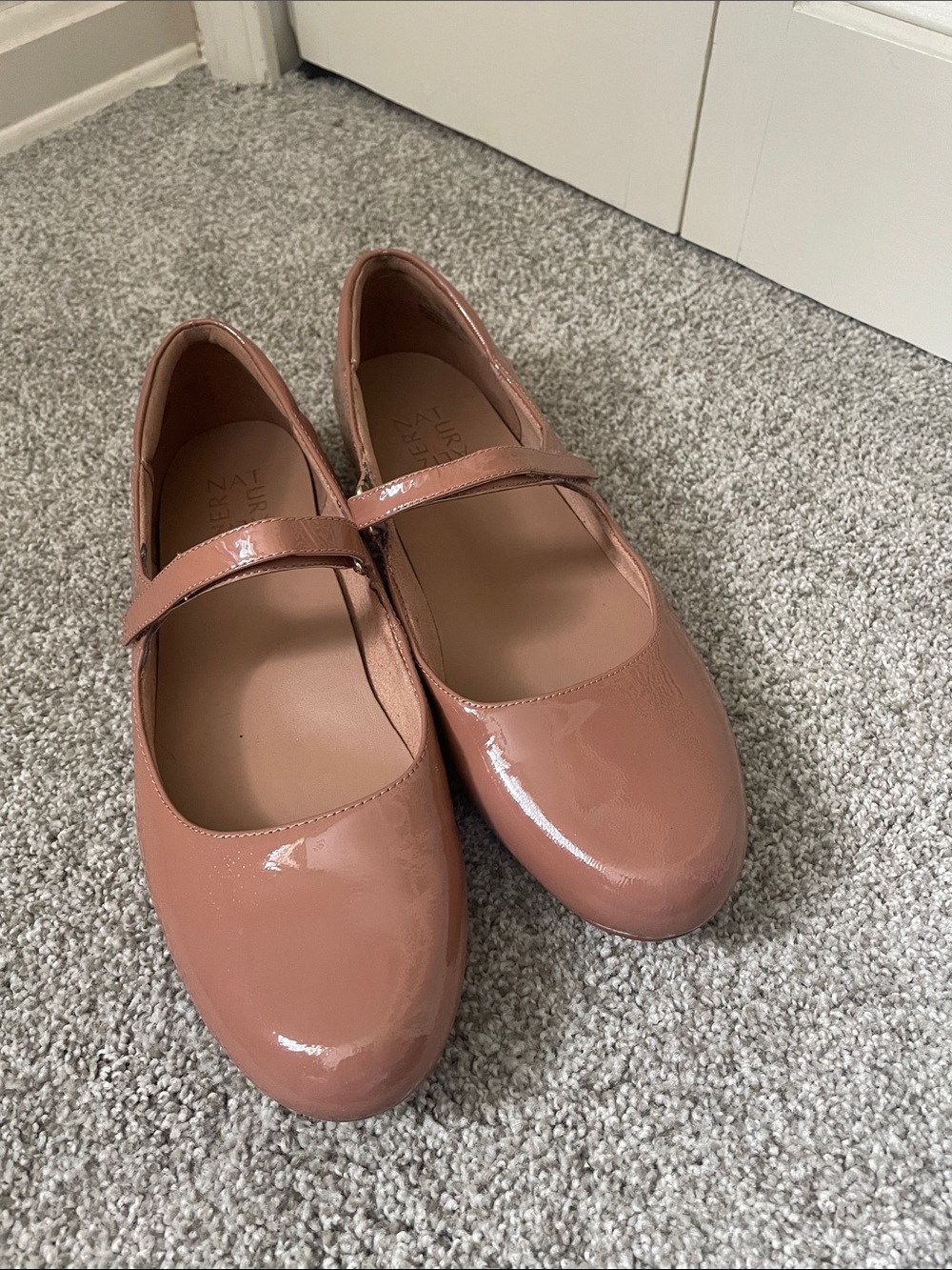Naturalizer Maxwell Patent leather Mary Jane Flats in Dusty Rose Sz 9.5 WIDE